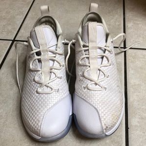 White Nike zoom sneakers